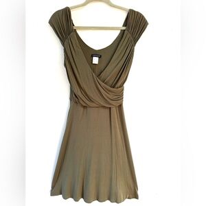 VENUS mock wrap V-neck sleeveless fit and flare mini dress size s olive green